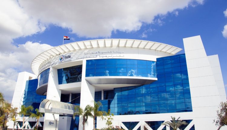 الأحد المقبل