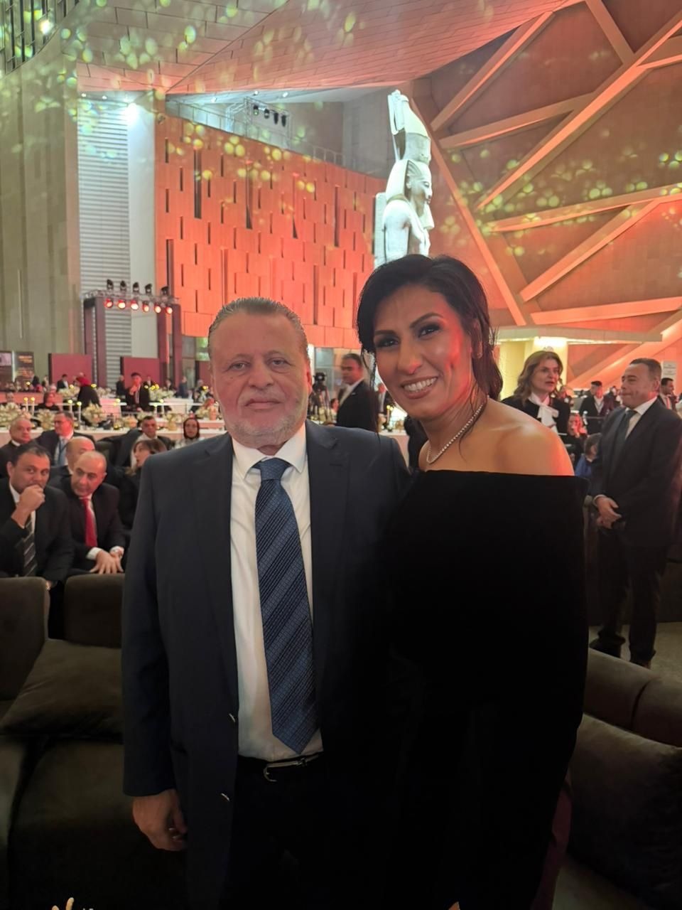 الخبيرة المصرفية