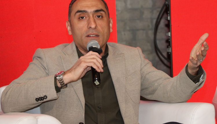 الرئيس التنفيذي