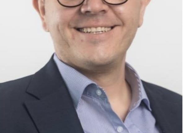 الشريك العام